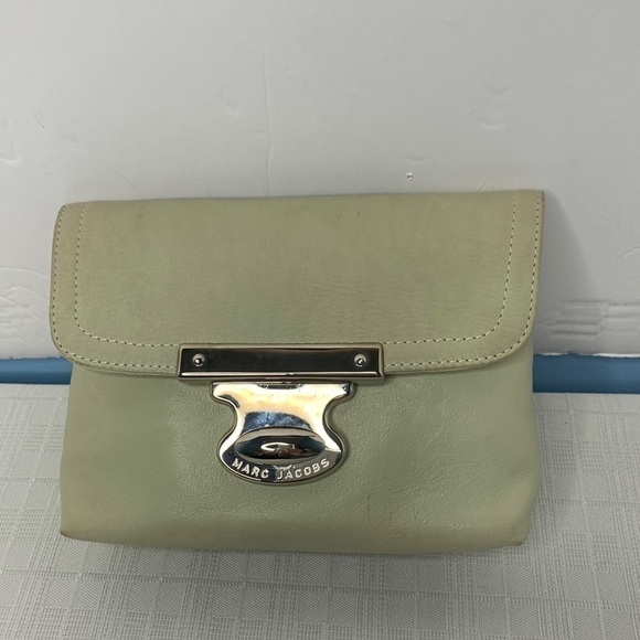 Marc Jacobs soft leather clutch - Picture 1 of 9